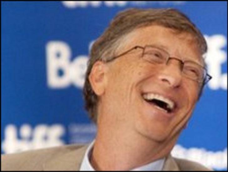Сколько заработал билл гейтс. Билл Гейтс без очков. Билл Гейтс часы. Билл Гейтс со статуэткой. Билл Гейтс 1978 фото.