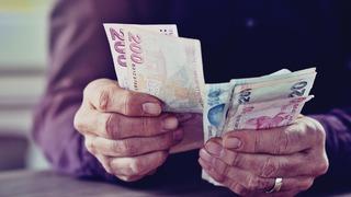 Emekliye zam düzenlemesinde detaylar ortaya çıktı: Ekim’in üçüncü haftası başlıyor! Seyyanen zam mı, Cumhuriyet ikramiyesi mi? Tüm olasılıklar masada…