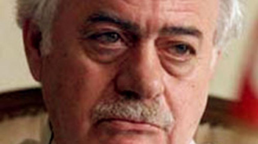 B&uuml;y&uuml;k depremin tarihini verdi