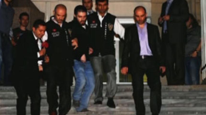 "Hi&ccedil;birşey yemiyor, sık sık su i&ccedil;iyor"