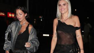 Model TigerLily Taylor gecede fazla iddialıydı! Frikik kaçınılmaz oldu