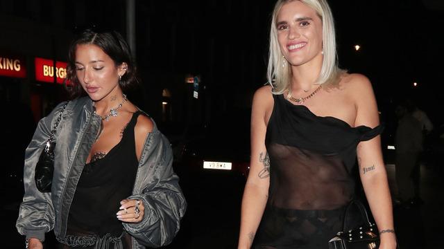 Model TigerLily Taylor gecede fazla iddialıydı! Frikik kaçınılmaz oldu