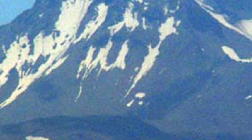 Erciyes'in karı eridi, 'Allah' yazısı g&ouml;z&uuml;kt&uuml;