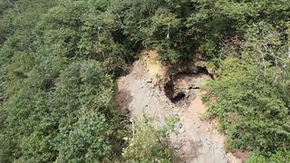 Ormandaki mağara çukurları ve yolu görenler veryansın etti: Ekipler sorumluların peşine düştü! Garibanın evine yol yapın desek yapmazlar