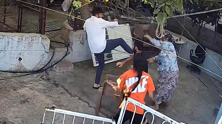 Uyuşturucu bağımlısı genç, ailesine kabusu yaşattı! Korku dolu anlar kamerada