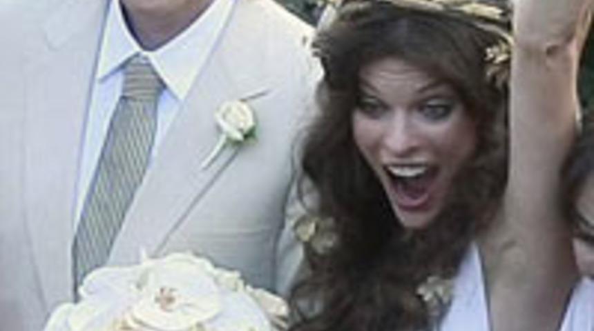 Milla Jovovich evlendi!