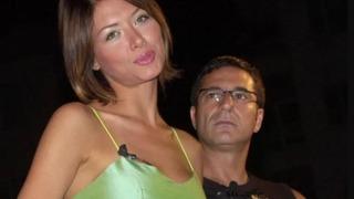 Nefise Karatay yıllara meydan okuyan fiziğini paylaştı! Sırrını da verdi