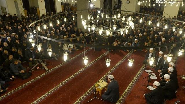 Mevlid Kandili ne zaman, önemi ve fazileti nedir? 2023 Diyanet dini günler takvimi ve Mevlid Kandili tarihi