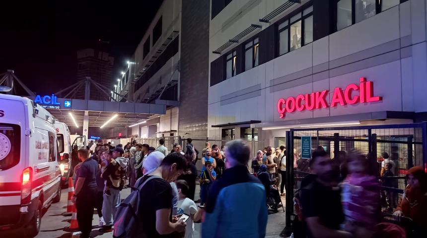 Kartal'da hastanenin kapalı otoparkındaki araçta çıkan yangın söndürüldü