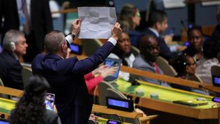 Birleşmiş Milletler Genel Kurulu'nda İran'a büyük şok! Tüm dünyanın gözü önünde bir anda ayağa kalkarak fotoğrafı açtı... Herkes şaşkına döndü