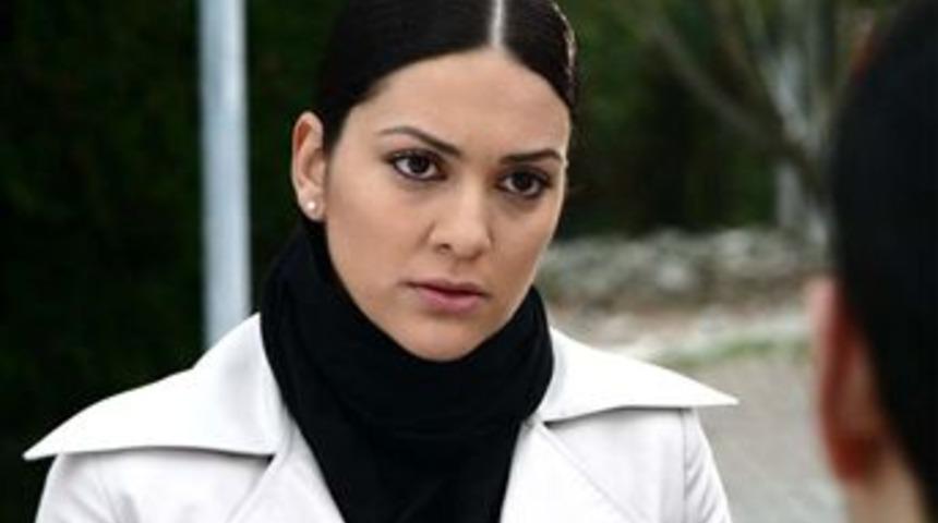 Berg&uuml;zar Korel, sinema filminde