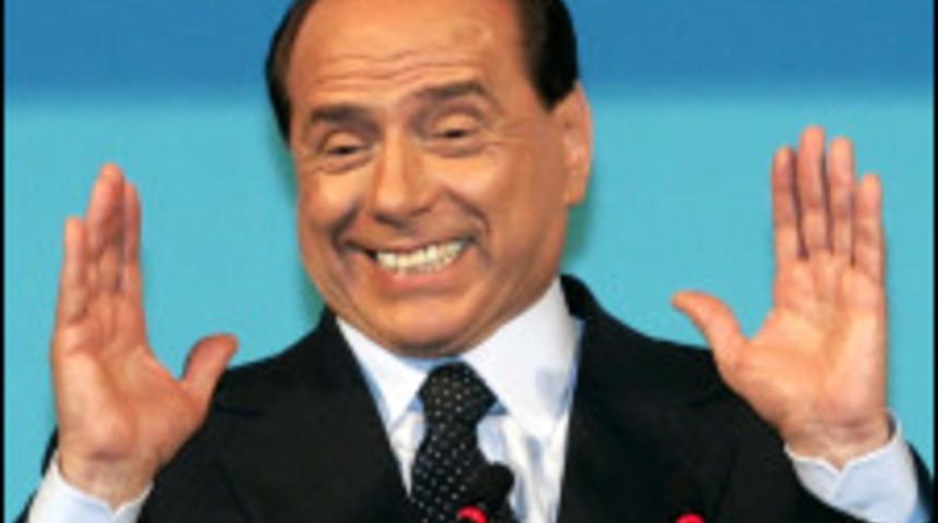 Berlusconi'nin kemer sıkma paketine onay