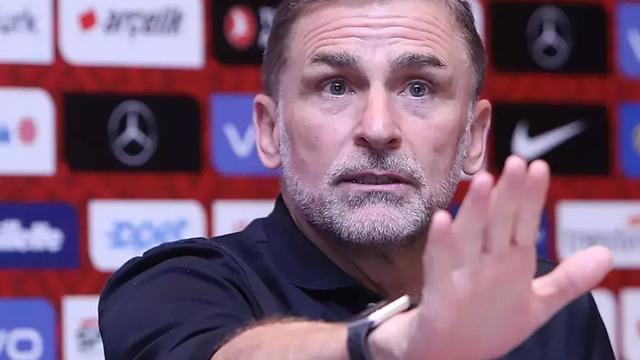 Stefan Kuntz, TFF'nin Riva'daki tesislerinden ayrıldı