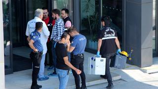 İş insanlarının tartışmasında kan aktı! Tartışma büyüyünce silahına sarılıp arkadaşını vurdu