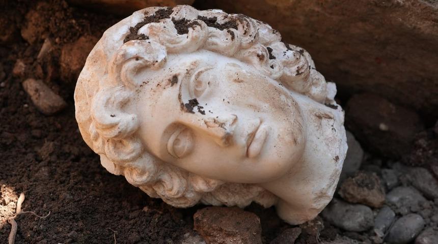 Düzce'de bulundu, büyük heyecan yarattı! 'Büyük İskender'e ait olduğu anlaşılınca müzeye teslim edildi