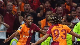 Galatasaray'da ilklerin gecesi! Sacha Boey ve Tete...