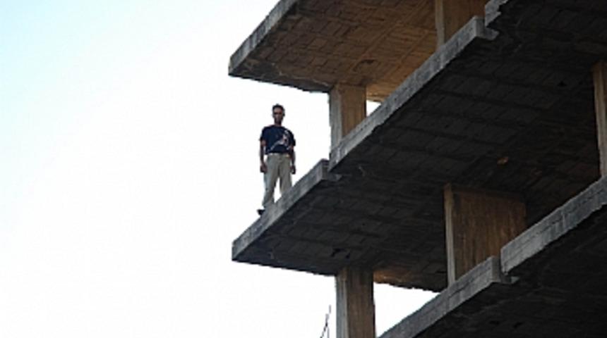 İntiharı polis &ouml;nledi