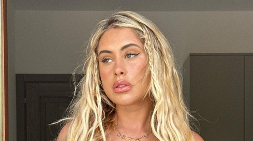 Sosyal medya fenomeni Ariella Nyssa'nın kır evi tarzı tarzı olay oldu! İç çamaşırı giymeyi tercih etmedi... Sosyal medyayı salladı