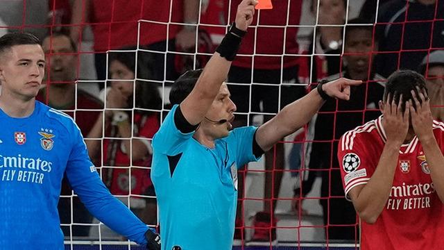 Halil Umut Meler, Şampiyonlar Ligi'ne damga vurdu! 2 penaltı, 1 kırmızı kart kararı...