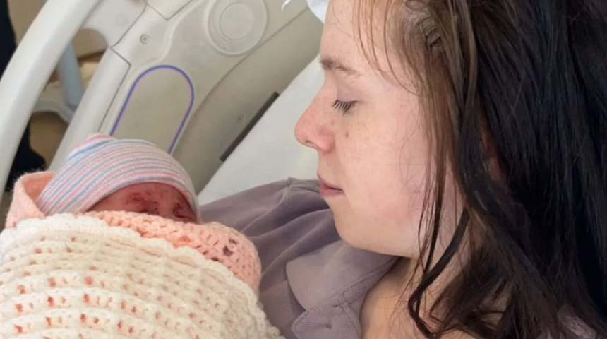 Akıllara durgunluk veren olay! "Bebeğimin ayağını g&ouml;rene kadar hamile olduğumu bilmiyordum"