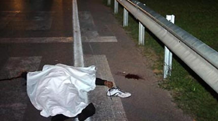 Bariyerler kafasını kopardı