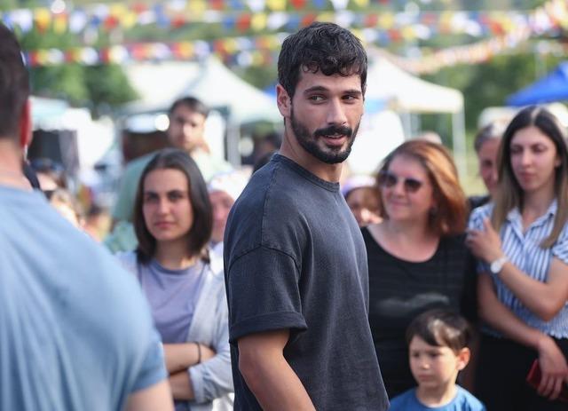 Hudutsuz Sevda n n Halil brahim i Deniz Can Akta Kimdir Ka Ya nda 
