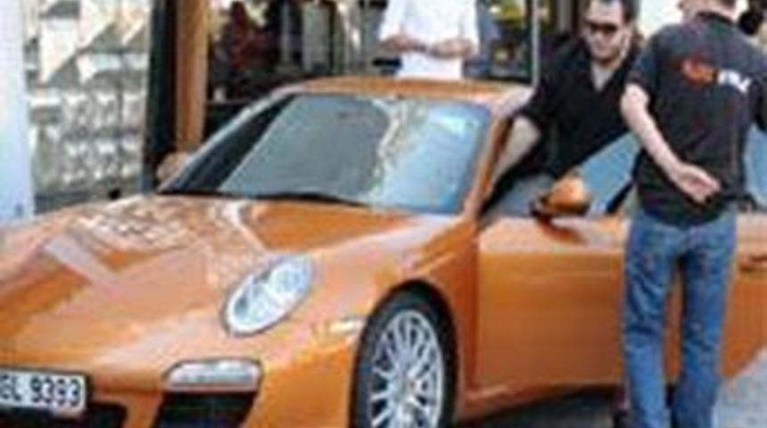 İşte bu arabaya sığıyorum