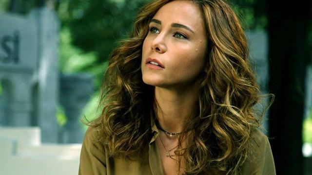 'Bir ay basket topu gibi gezdim' demişti! Burçin Terzioğlu'nun estetiksiz hali sosyal medyayı salladı