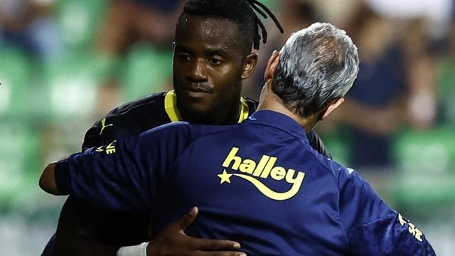Fenerbahçe'de ayrılıp Galatasaray'a imza atmıştı... Batshuayi'den eski hocası İsmail Kartal'a gönderme