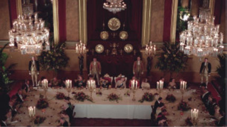 Kraliyet D&uuml;ğ&uuml;n&uuml;'nde ziyafet sofrası