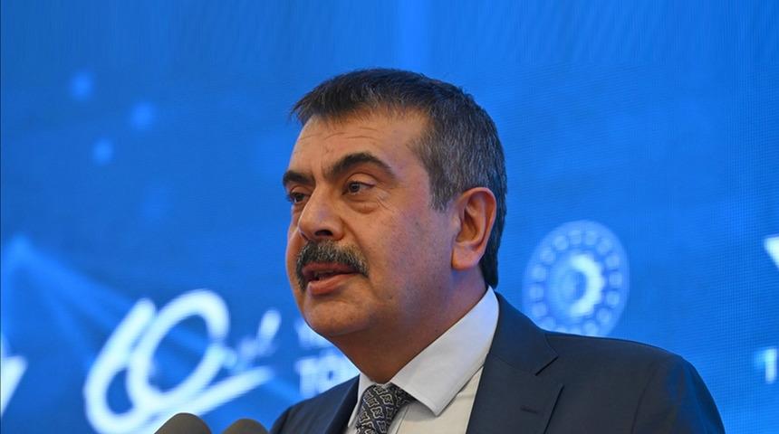 SON DAKİKA | Bakan Tekin 'önümüzdeki hafta paylaşacağız' diyerek duyurdu! "En az 10 yıllık bir öğretmenin bir test sınavı ile..."