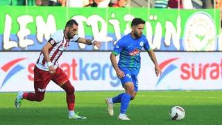 Rizespor'un galibiyet serisi sona erdi ama yenilmezlik serisi devam ediyor! Sivasspor karşısında beraberlik...
