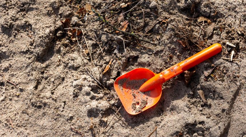 Kayseri'de kahreden olay! Toprağa g&ouml;m&uuml;l&uuml; bebek cesedi bulundu