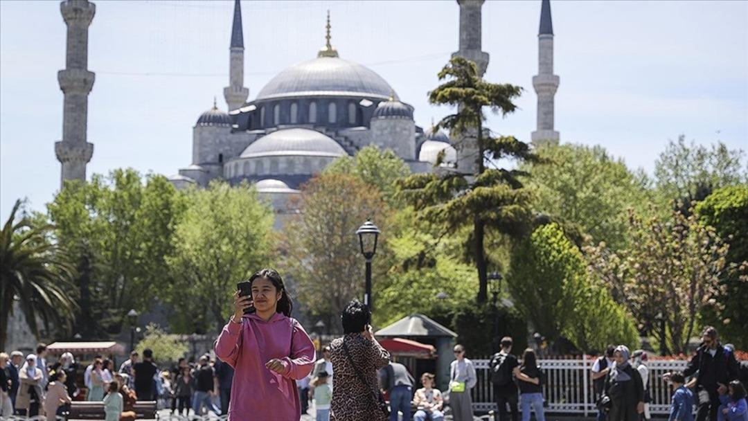 Akın ettiler! Turistlerden Türkiye ye rekor "hediye" 1