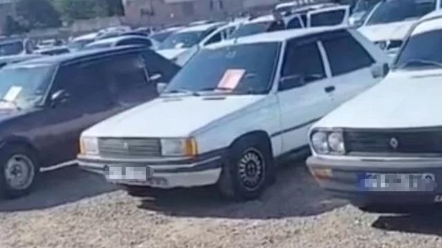 Türkiye'de alınabilecek en ucuz arabalar... 2. El oto pazarındaki fiyatları görünce inanamadı: Toros, Şahin, Broadway...