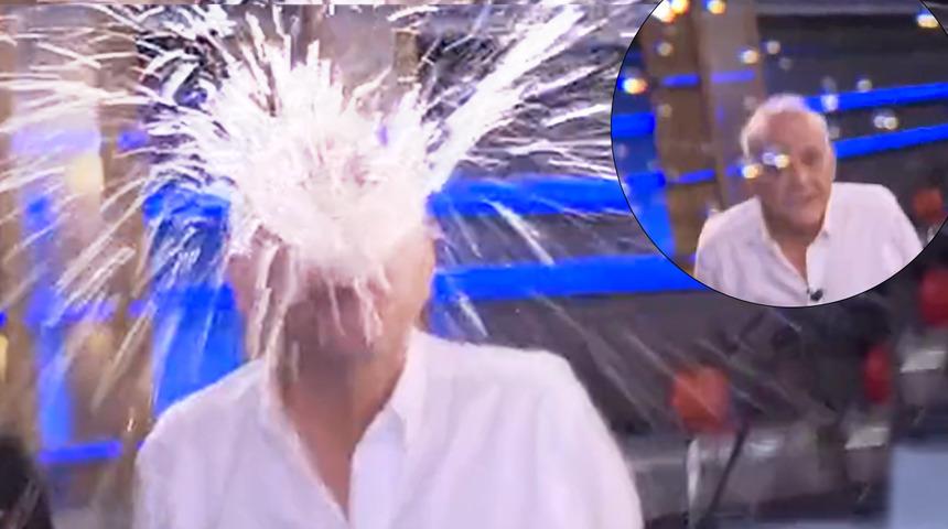 Reklam arasında yaşananlar 'yok artık' dedirtti! Ahmet Çakar ağzındaki suyu kameraya püskürttü