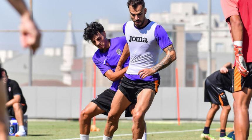 Başakşehir, Fenerbah&ccedil;e ma&ccedil;ının hazırlıklarına başladı