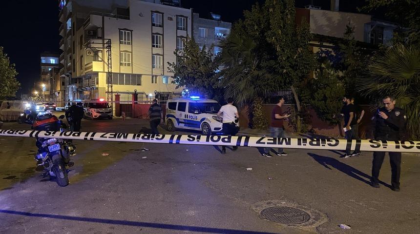 Kilis'te bıçaklı silahlı kavgada 1'i ağır 3 kişi yaralandı