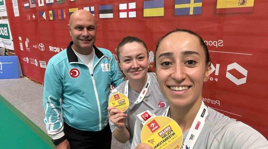 Badmintonda Erzincanlı kızlar şampiyon oldu