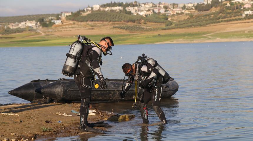 Hatay'da baraj gölünde kaybolan iki kuzeni arama çalışmalarına yeniden başlandı