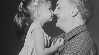 Devlet Tiyatroları Genel Müdürü Tamer Karadağlı'nın kızı Zeyno büyüdü! Güzelliğiyle mest etti 