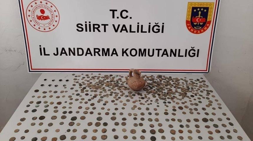 Siirt’te tarihi eser değeri taşıyan 940 adet obje ele geçirildi