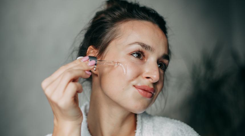 Cilde serum ne zaman sürülür, ciltte ne kadar kalmalı? Cilt serumu nasıl kullanılır, ne sıklıkla kullanılır?