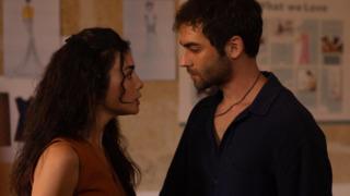 SAFİR 16. BÖLÜM KESİNTİSİZ İZLE! ATV SAFİR dizisi yeni bölümde neler olacak? İşte son bölüm özeti!