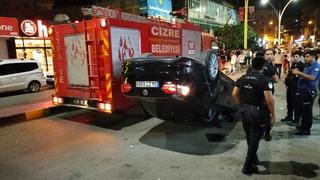 Şırnak'ta otomobil ile kamyonetin çarpışması sonucu 5 kişi yaralandı