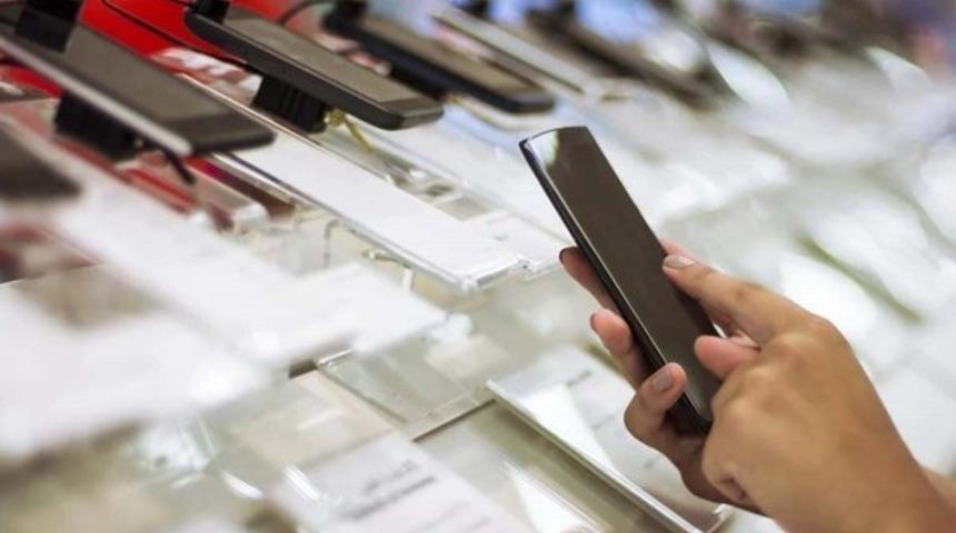 Öğrencilere vergisiz cep telefonu satışı ne zaman yapılacak? Vergisiz cep telefonu satışı başladı mı? Cumhurbaşkanı Erdoğan'dan açıklama!