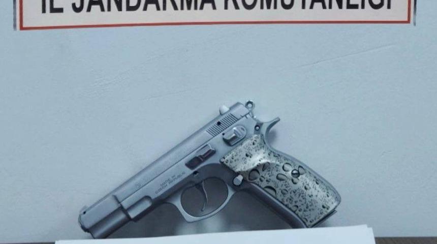 D&uuml;ğ&uuml;nde havaya ateş a&ccedil;an ş&uuml;pheli yakalandı