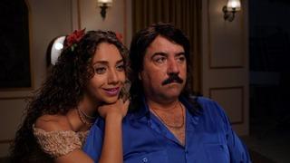 Verdiği kilolarla dikkat çeken Ata Demirer'i hiç böyle görmediğiniz! Yıllar önce oynadığı klip ortaya çıktı! İç çamaşırlı halleri olay oldu