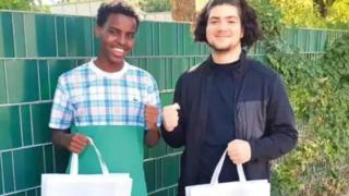 Almanya bu iki Türk gencini konuşuyor! 12 yaşındaki kızı kaçırılmaktan kurtardılar... Kahraman ilan edildiler