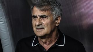 Son dakika: Beşiktaş'ta maç sonu gerginlik! Şenol Güneş, Salih Uçan'ı iterek soyunma odasına gönderdi...